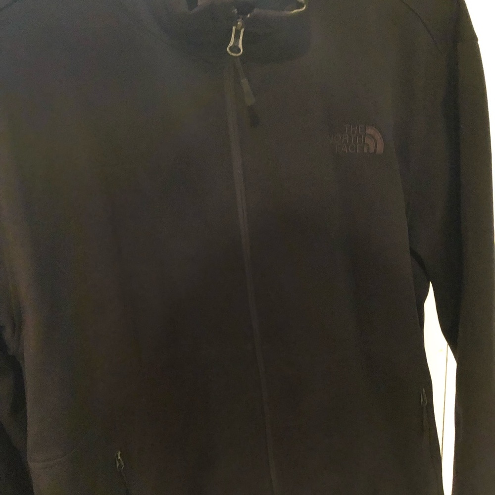 Mens The North Face, soft shell jacket. In Excellent condition.